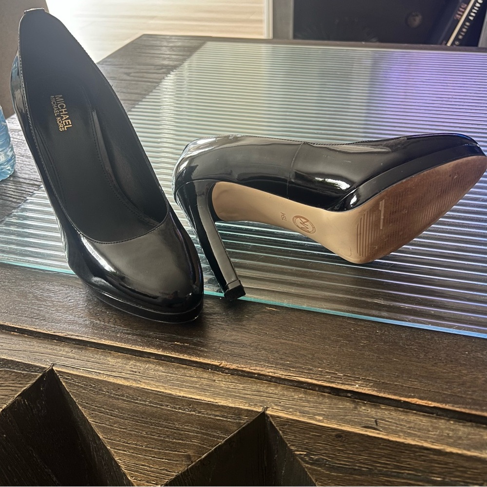 Michael Kors Collection Black Patent Leather Stiletto Pumps